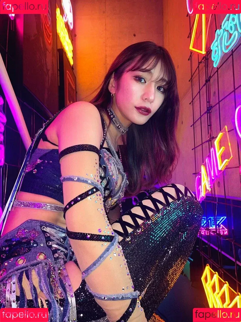 Yuki Kamifuku / yuki_kamifuku / zacyuki Onlyfans Photo Gallery 