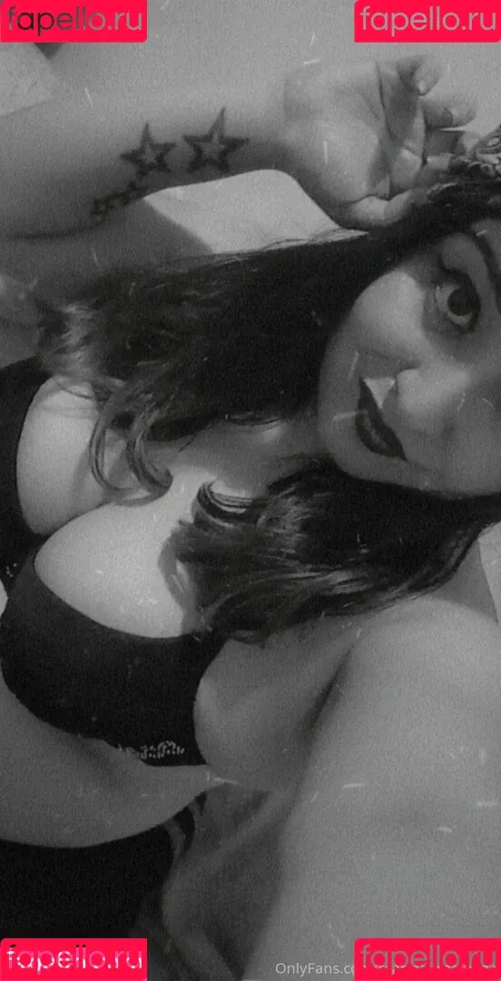 c.blkheart / theblackheartrebellion Onlyfans Photo Gallery 