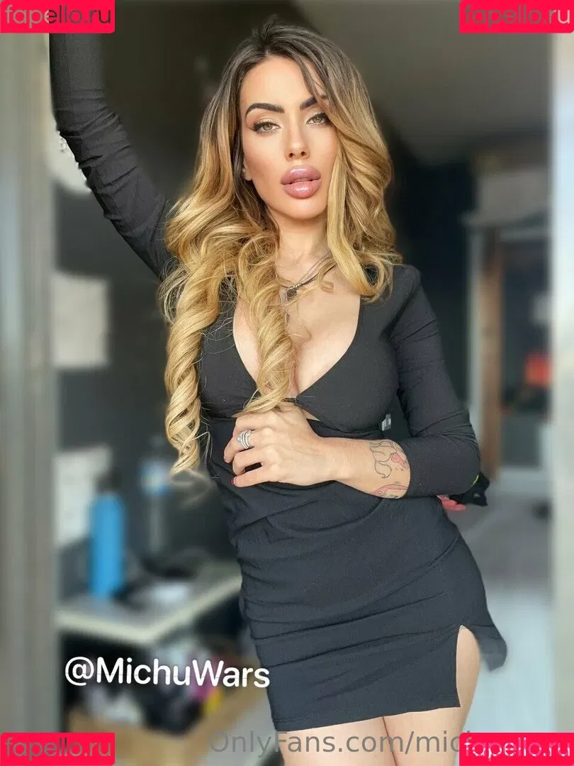 hellomichuwar / michuwars Onlyfans Photo Gallery 