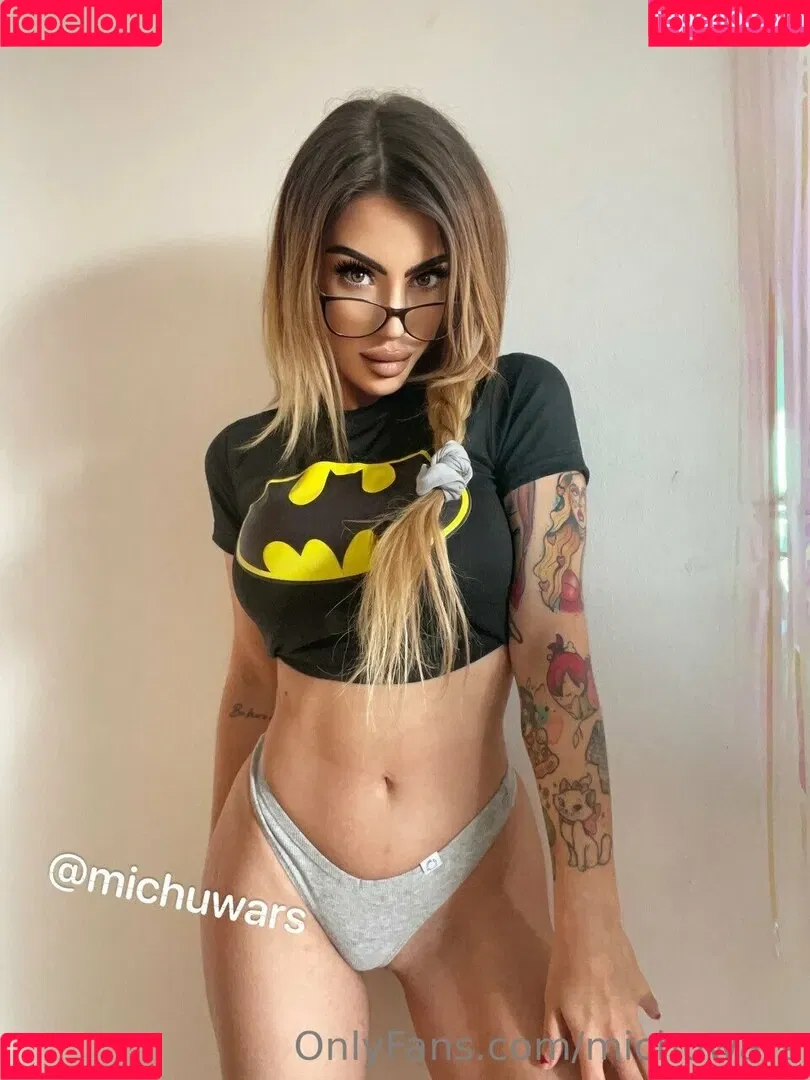 hellomichuwar / michuwars Onlyfans Photo Gallery 