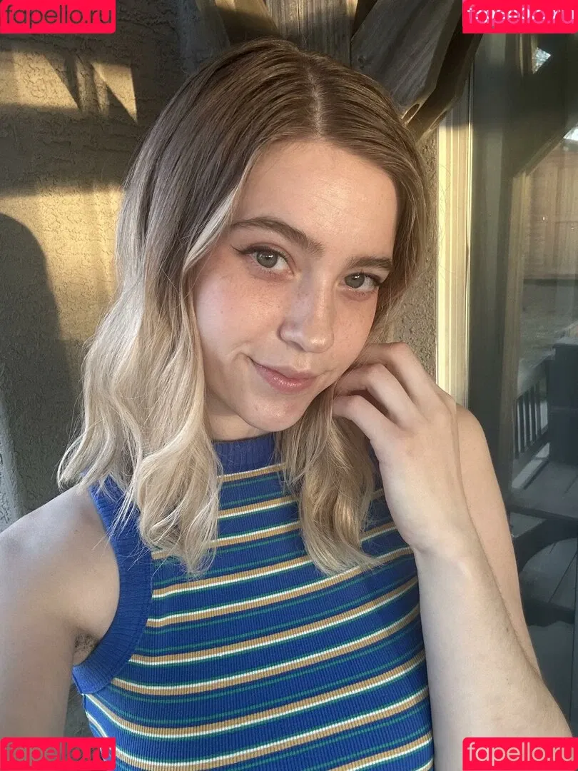Baby Raisin (aka Lily Luvbug / babyyraisin / https: / lily.luv.bug111 Onlyfans Photo Gallery 