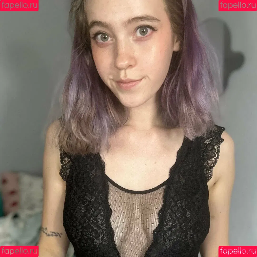 Baby Raisin (aka Lily Luvbug / babyyraisin / https: / lily.luv.bug111 Onlyfans Photo Gallery 