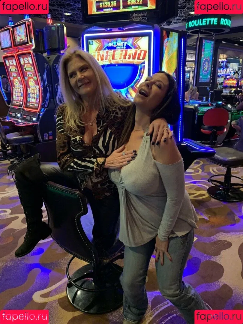 Christy Canyon / ChristyCanyon11 / therealchristycanyon11 Onlyfans Photo Gallery 