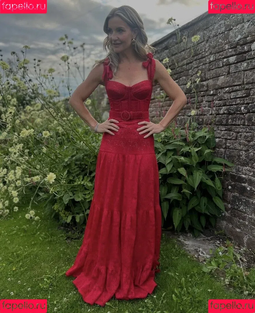 Helen Skelton / helenskelton Onlyfans Photo Gallery 