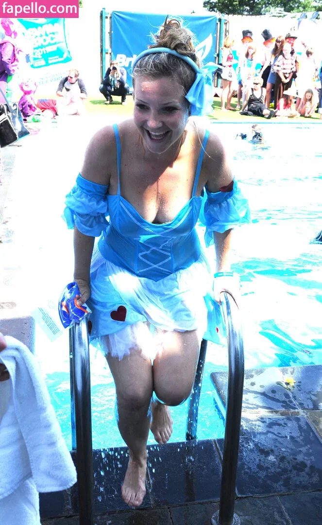 Helen Skelton / helenskelton Onlyfans Photo Gallery 