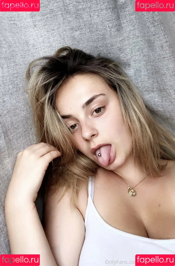 tiffany.babe01 / tiffanybabe02 Onlyfans Photo Gallery 