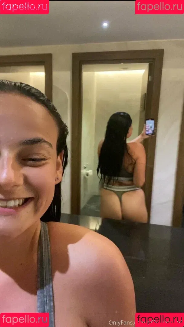 tiffany.babe01 / tiffanybabe02 Onlyfans Photo Gallery 
