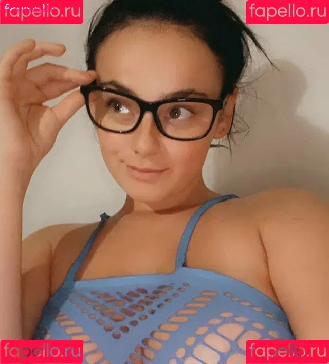 tiffany.babe01 / tiffanybabe02 Onlyfans Photo Gallery 