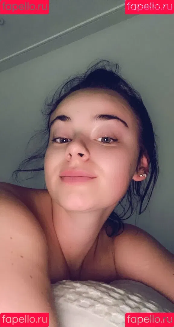 tiffany.babe01 / tiffanybabe02 Onlyfans Photo Gallery 