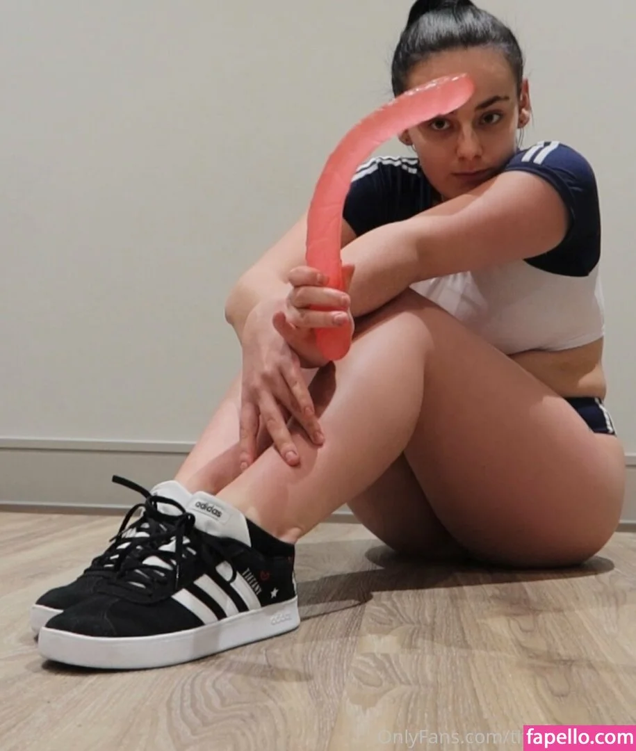 tiffany.babe01 / tiffanybabe02 Onlyfans Photo Gallery 