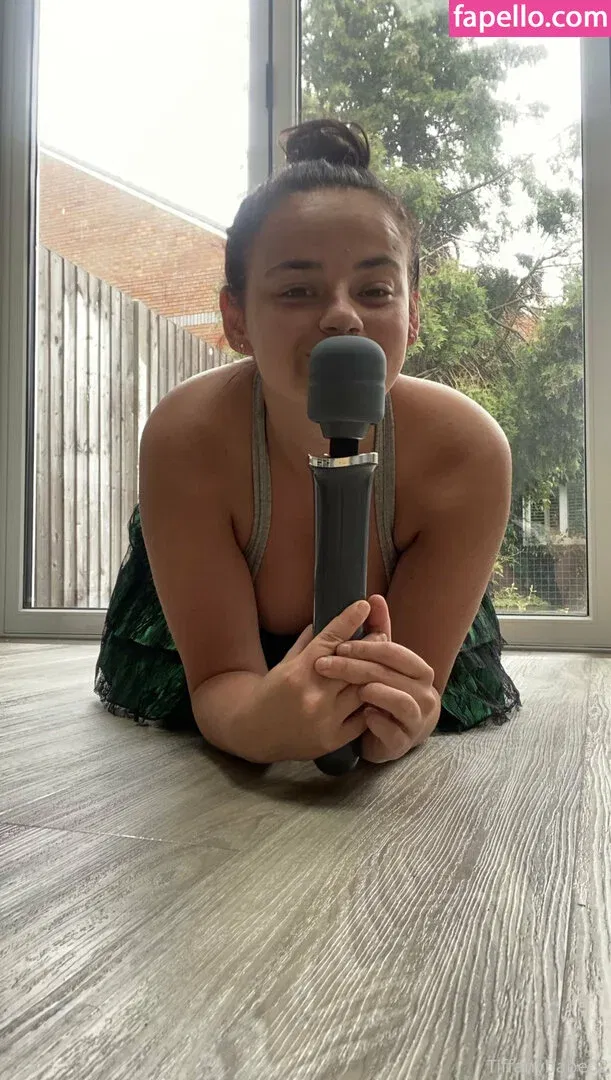 tiffany.babe01 / tiffanybabe02 Onlyfans Photo Gallery 