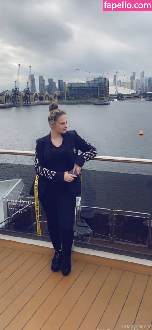 tiffany.babe01 / tiffanybabe02 Onlyfans Photo Gallery 