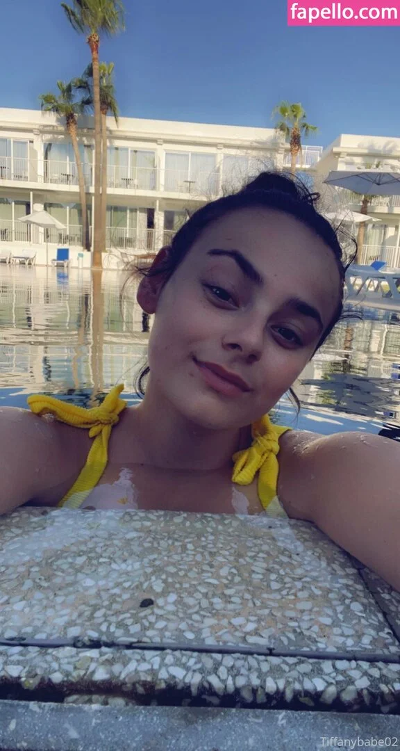 tiffany.babe01 / tiffanybabe02 Onlyfans Photo Gallery 