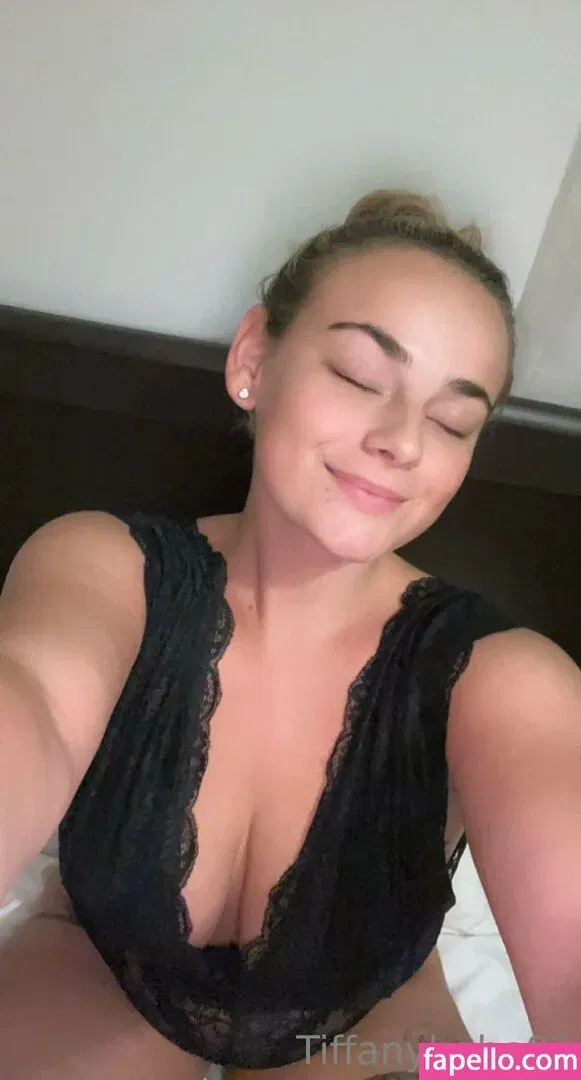 tiffany.babe01 / tiffanybabe02 Onlyfans Photo Gallery 