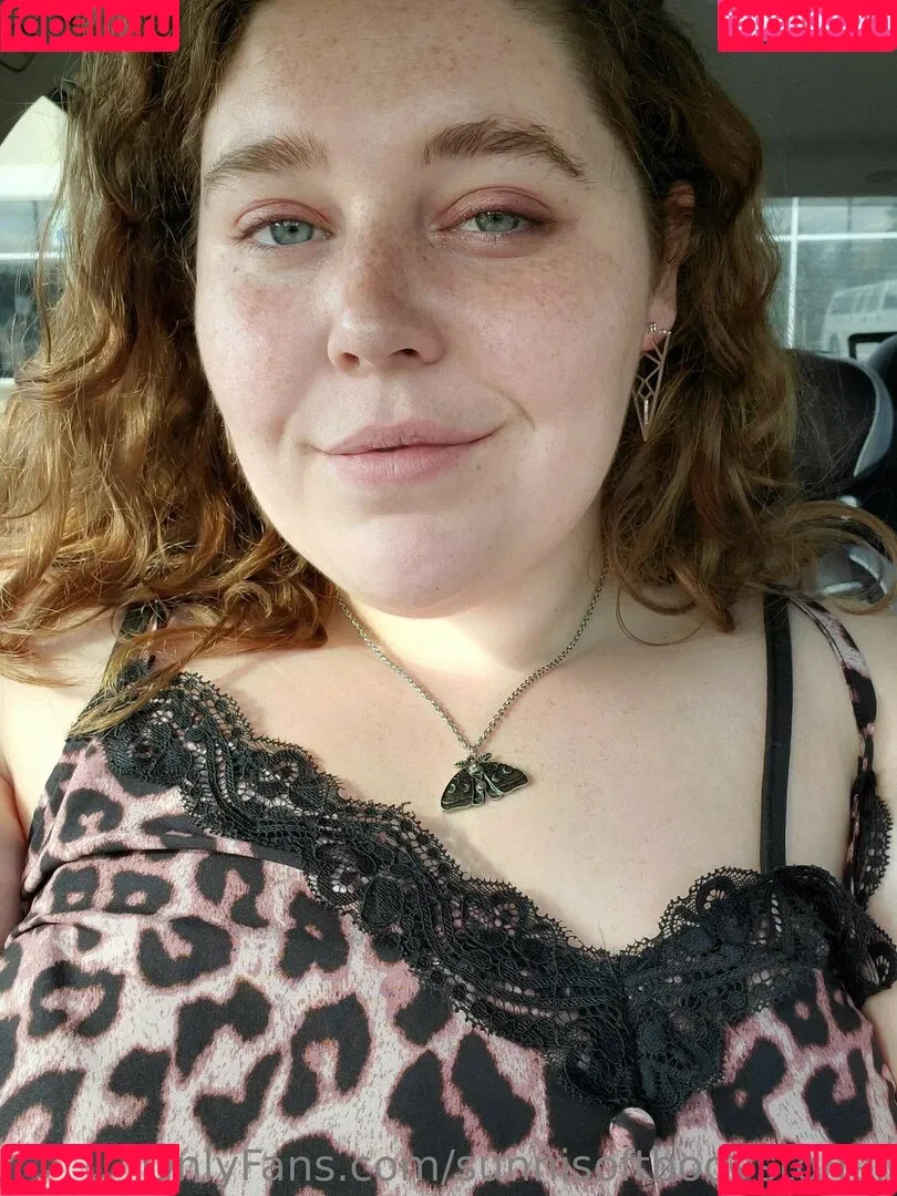 _forevernis / sunnisoftbodystoner Onlyfans Photo Gallery 