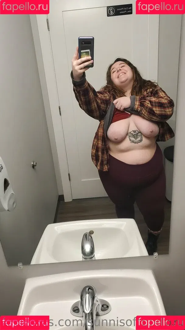 _forevernis / sunnisoftbodystoner Onlyfans Photo Gallery 