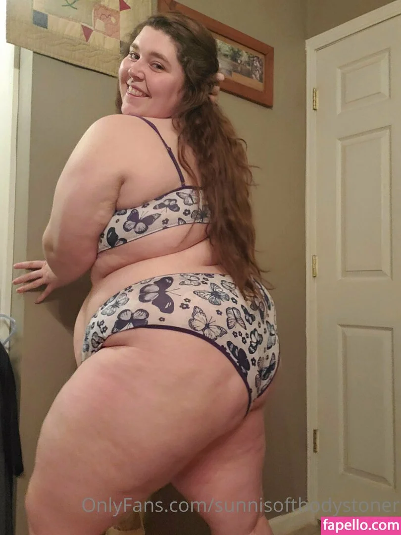 _forevernis / sunnisoftbodystoner Onlyfans Photo Gallery 