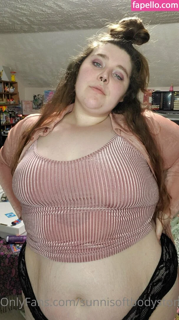 _forevernis / sunnisoftbodystoner Onlyfans Photo Gallery 