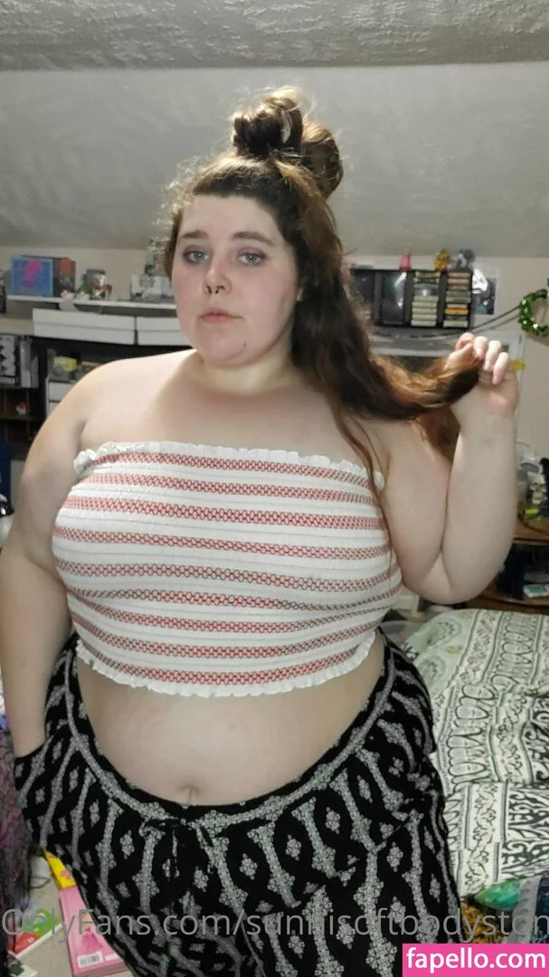 _forevernis / sunnisoftbodystoner Onlyfans Photo Gallery 