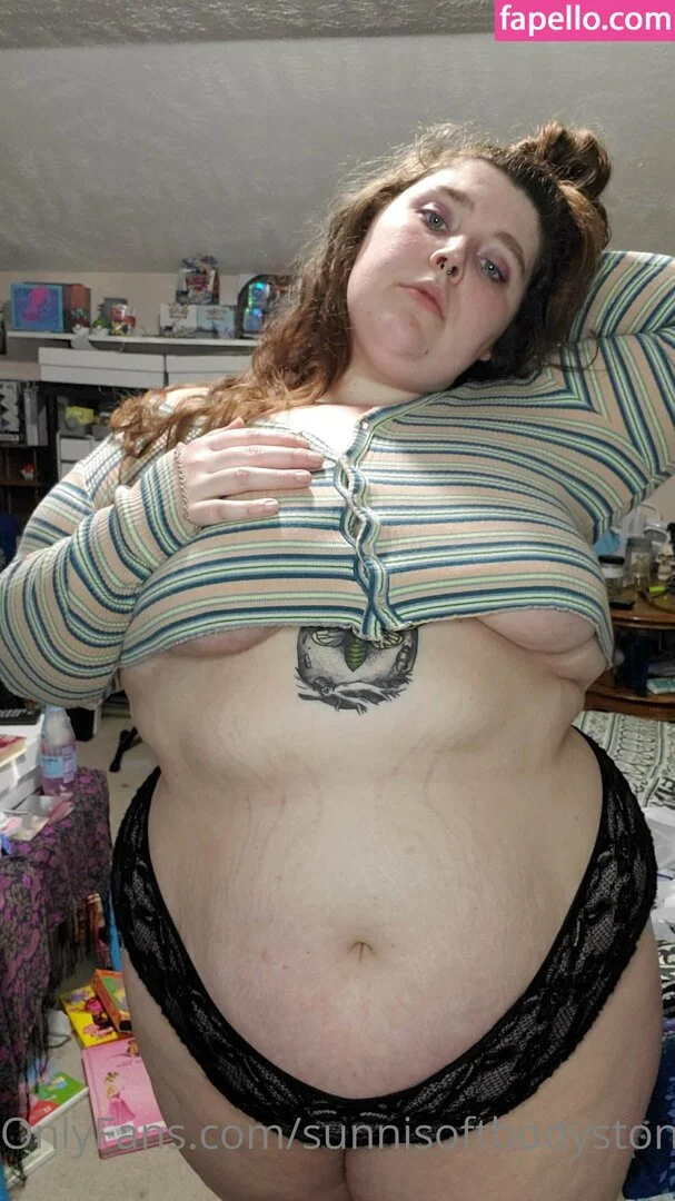 _forevernis / sunnisoftbodystoner Onlyfans Photo Gallery 