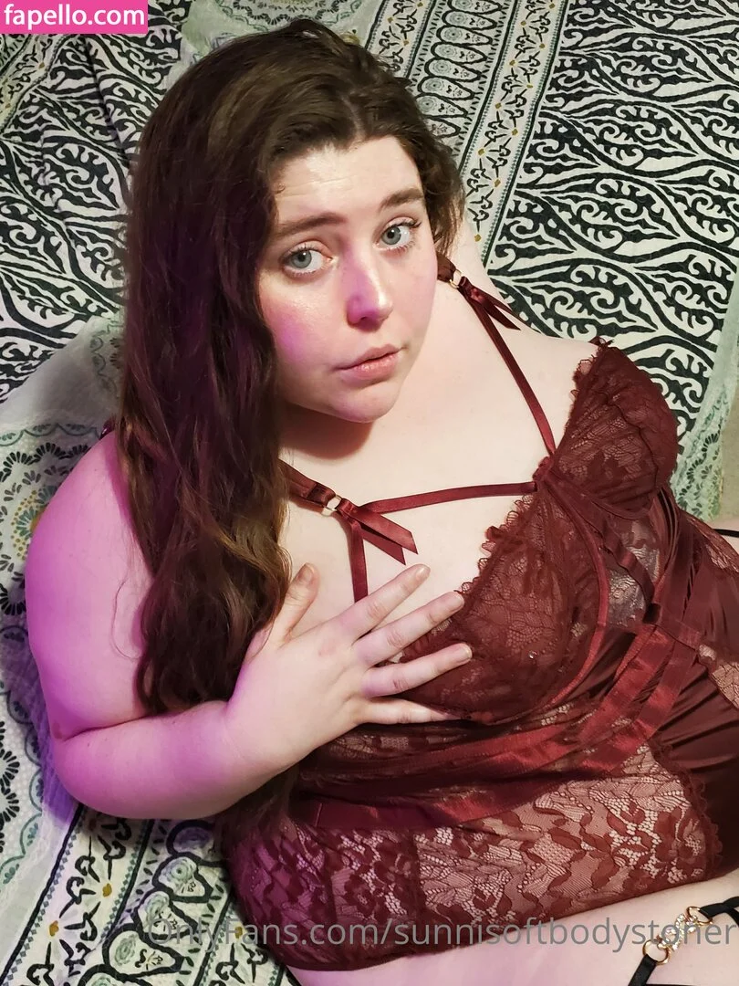 _forevernis / sunnisoftbodystoner Onlyfans Photo Gallery 