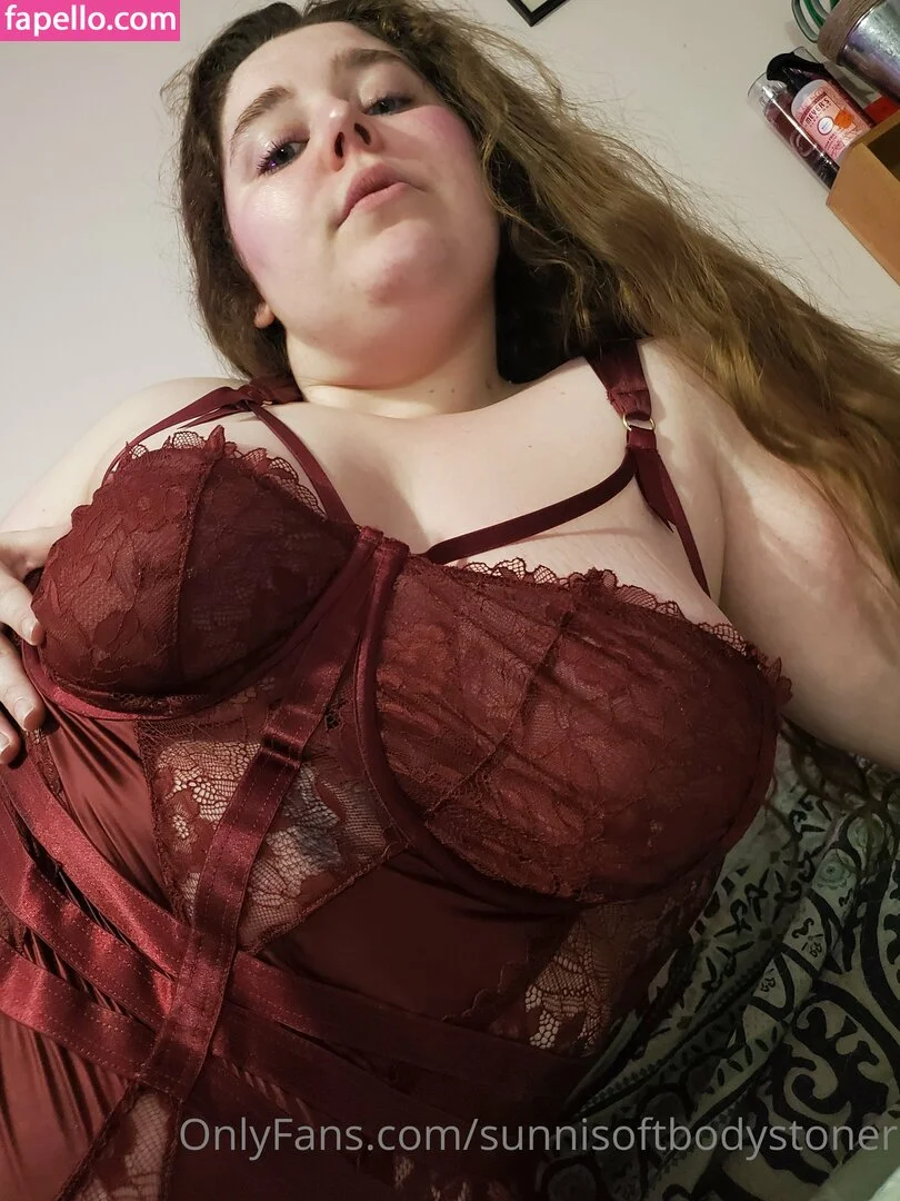 _forevernis / sunnisoftbodystoner Onlyfans Photo Gallery 