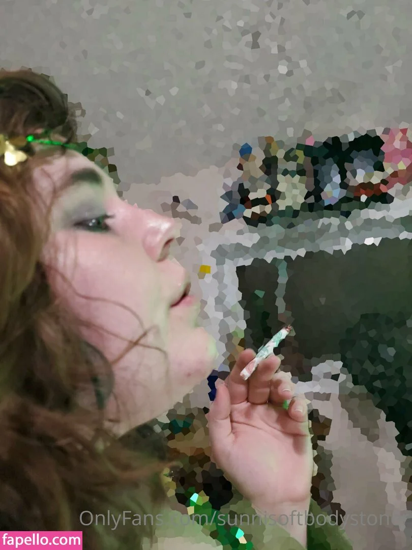 _forevernis / sunnisoftbodystoner Onlyfans Photo Gallery 