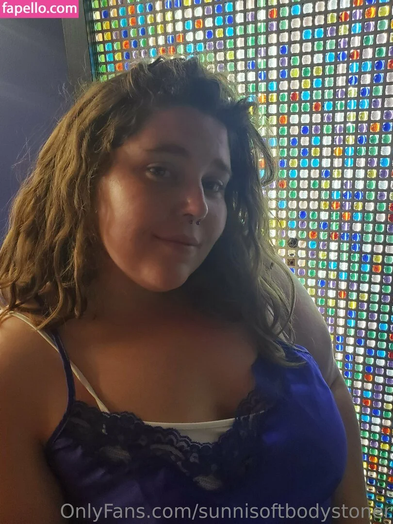 _forevernis / sunnisoftbodystoner Onlyfans Photo Gallery 