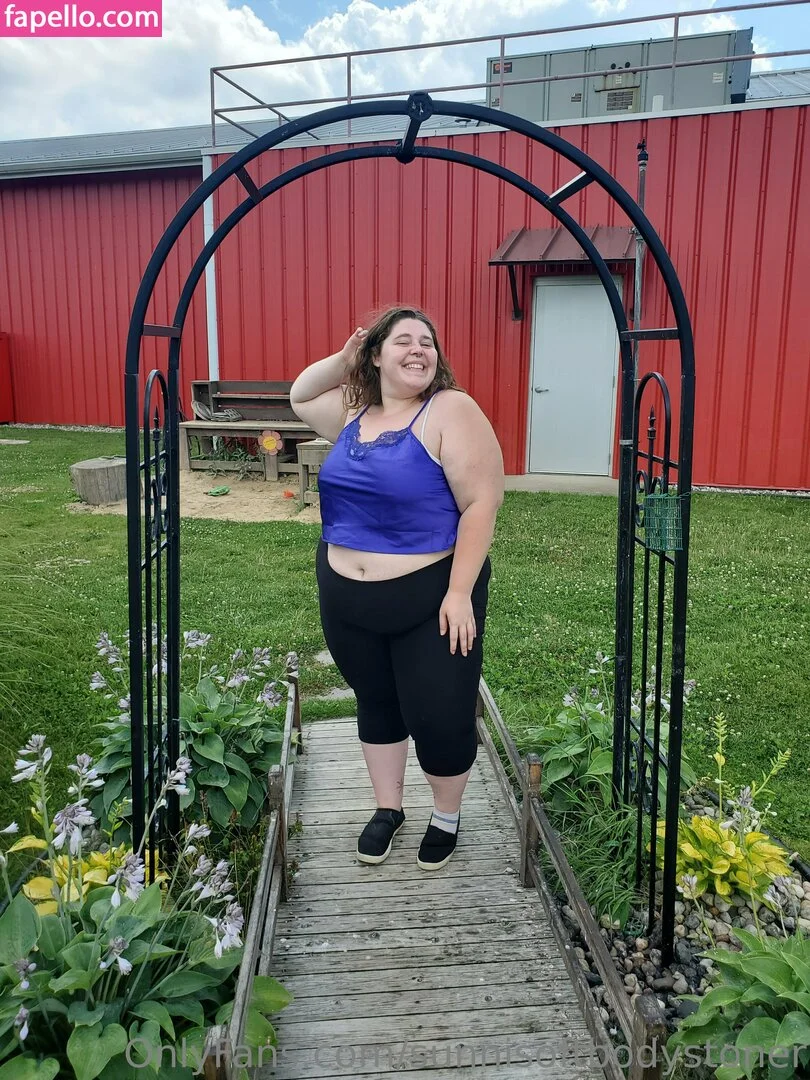 _forevernis / sunnisoftbodystoner Onlyfans Photo Gallery 