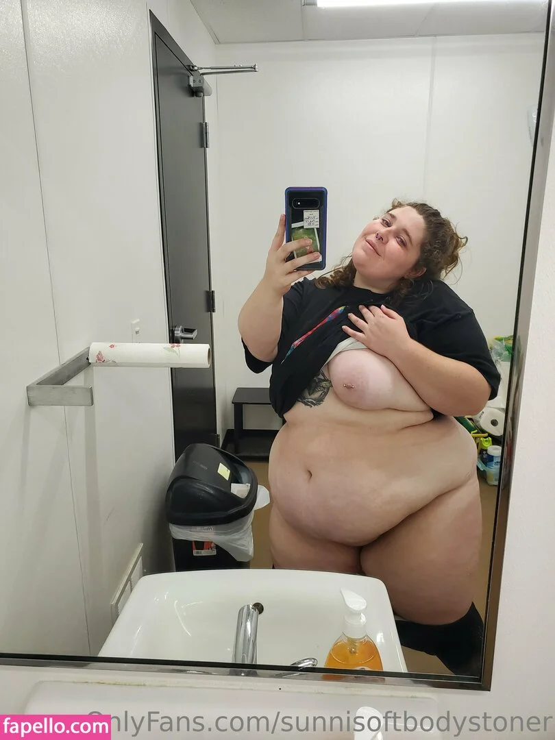 _forevernis / sunnisoftbodystoner Onlyfans Photo Gallery 