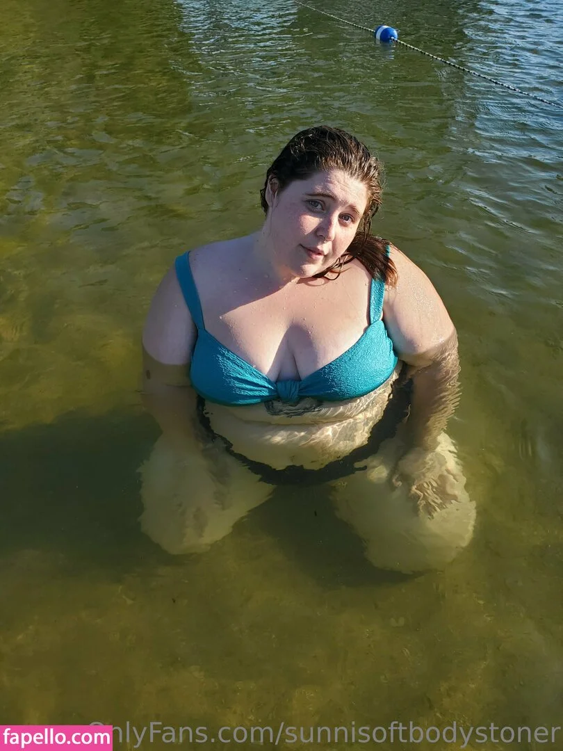 _forevernis / sunnisoftbodystoner Onlyfans Photo Gallery 