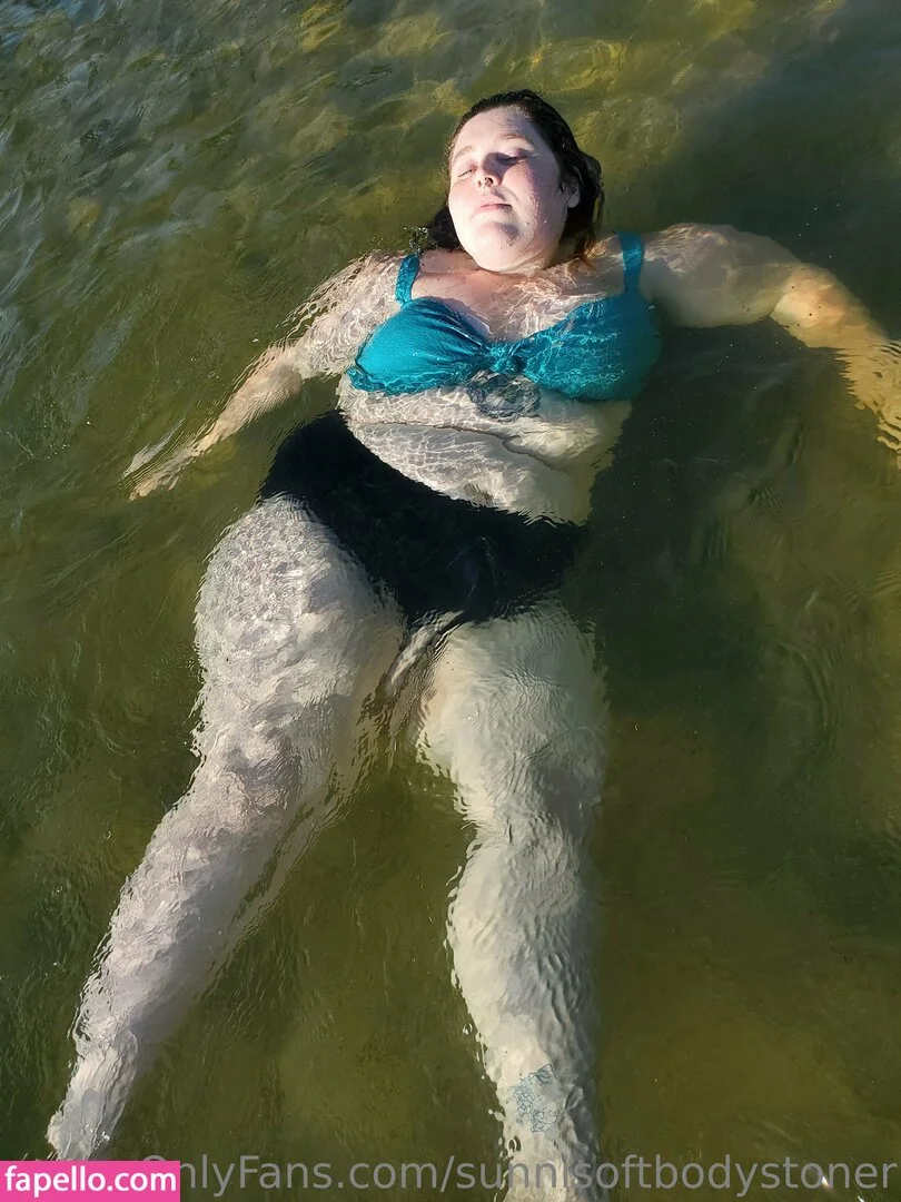 _forevernis / sunnisoftbodystoner Onlyfans Photo Gallery 