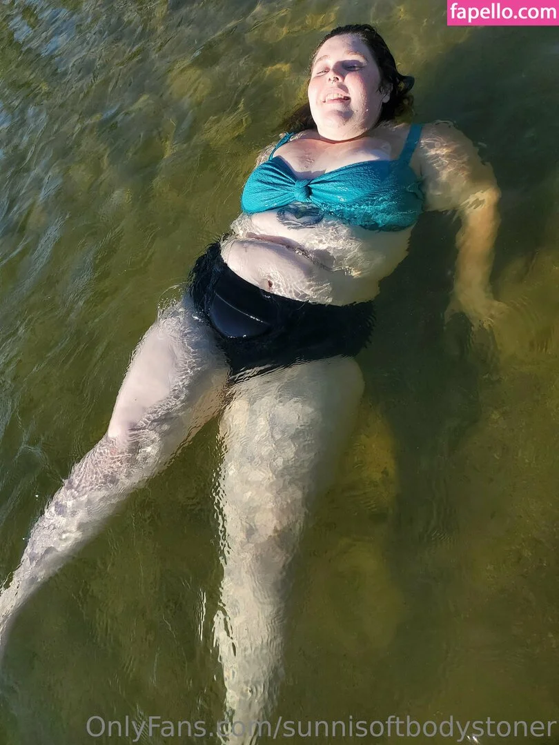 _forevernis / sunnisoftbodystoner Onlyfans Photo Gallery 