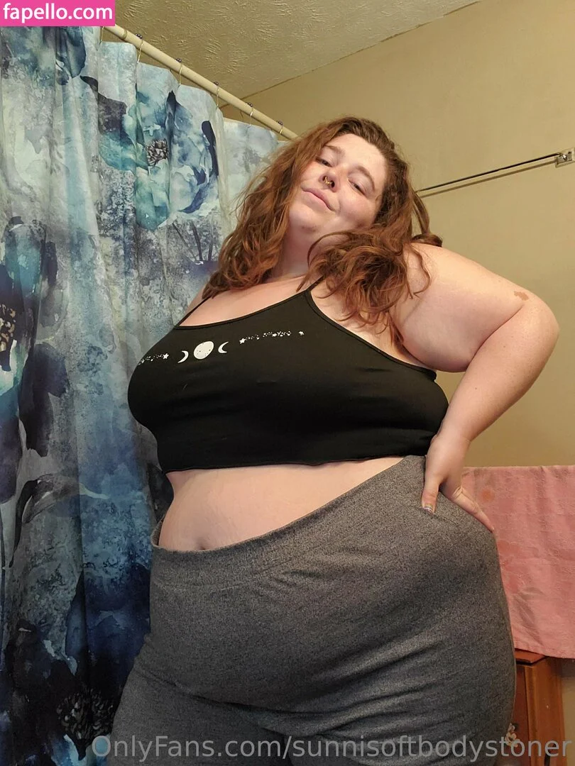 _forevernis / sunnisoftbodystoner Onlyfans Photo Gallery 