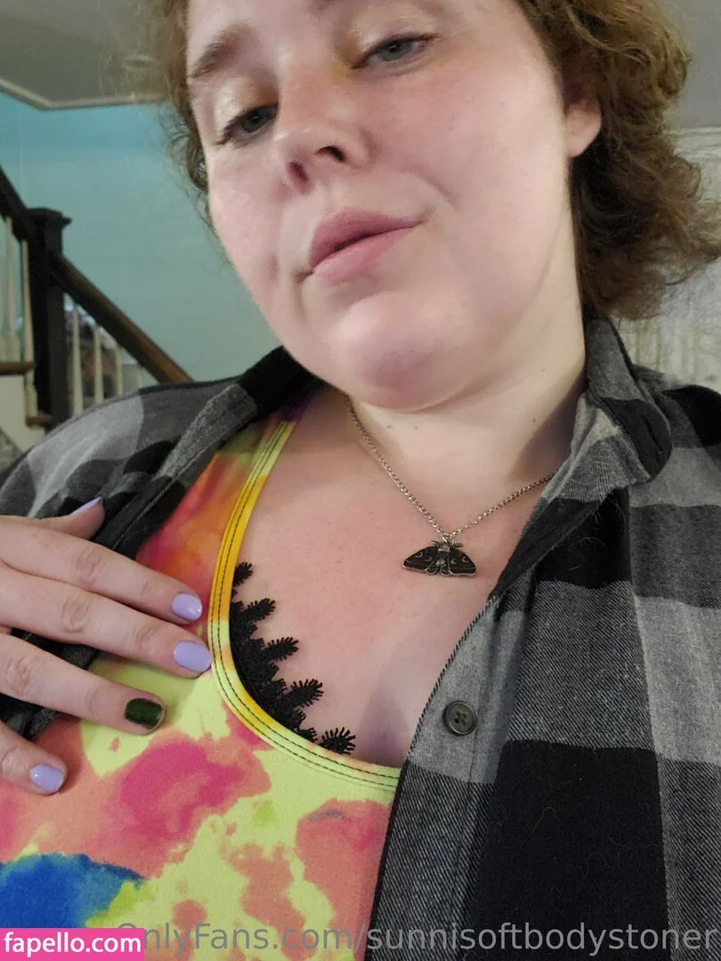 _forevernis / sunnisoftbodystoner Onlyfans Photo Gallery 