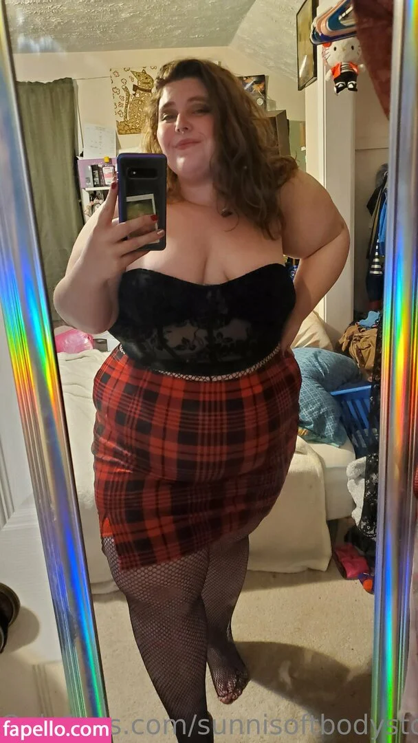 _forevernis / sunnisoftbodystoner Onlyfans Photo Gallery 