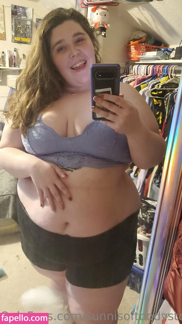 _forevernis / sunnisoftbodystoner Onlyfans Photo Gallery 