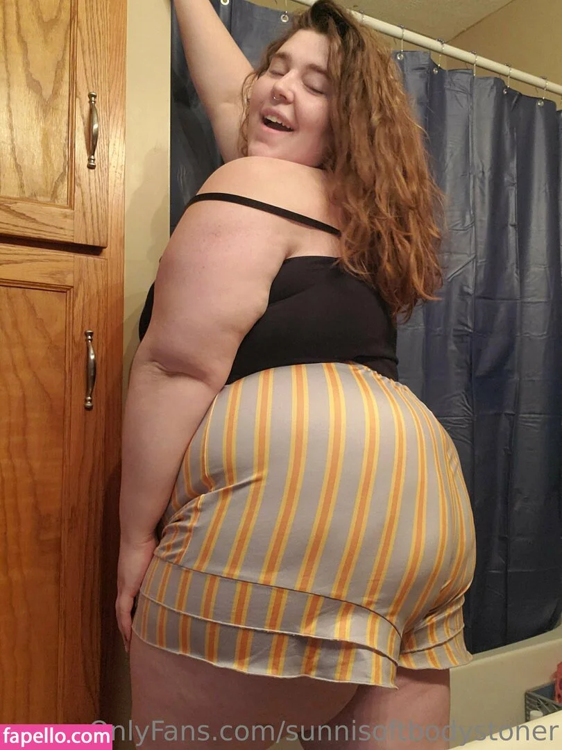 _forevernis / sunnisoftbodystoner Onlyfans Photo Gallery 