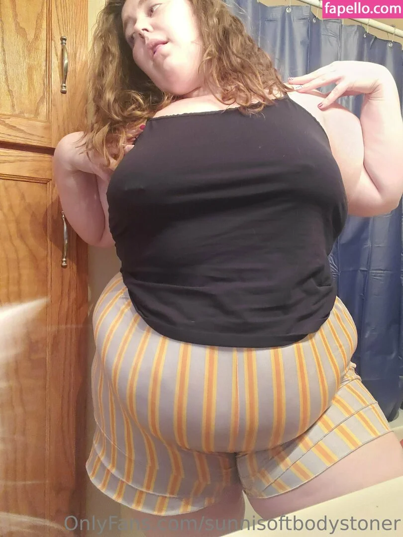 _forevernis / sunnisoftbodystoner Onlyfans Photo Gallery 