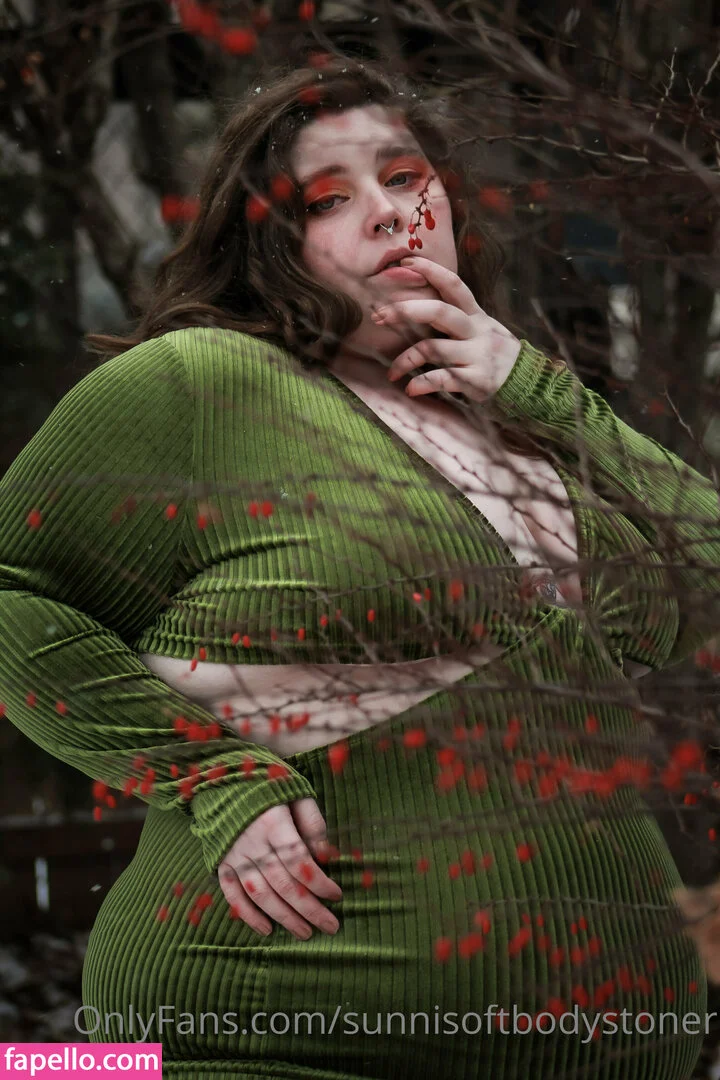 _forevernis / sunnisoftbodystoner Onlyfans Photo Gallery 