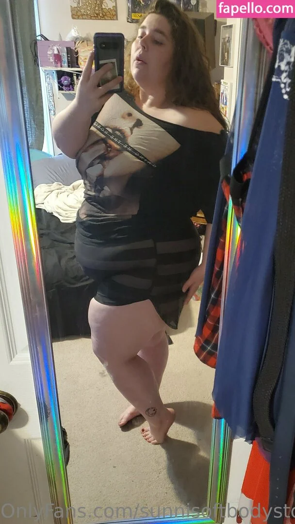 _forevernis / sunnisoftbodystoner Onlyfans Photo Gallery 