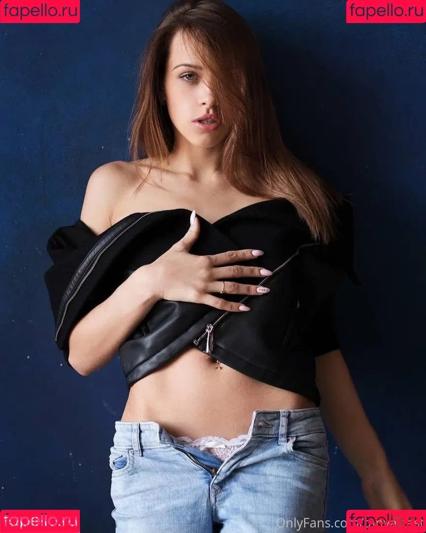 tanya_fast / tina_sammer Onlyfans Photo Gallery 