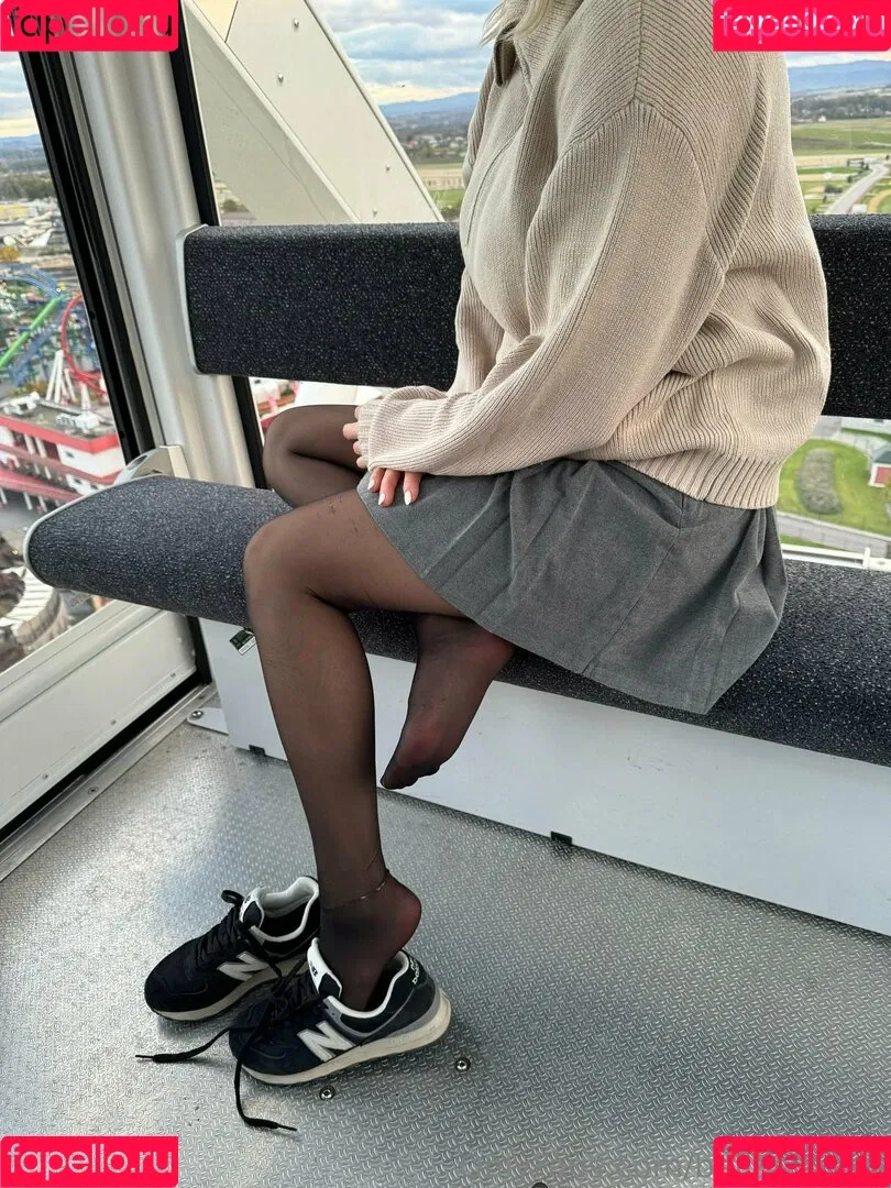 bellas__links / bellas_paws Onlyfans Photo Gallery 