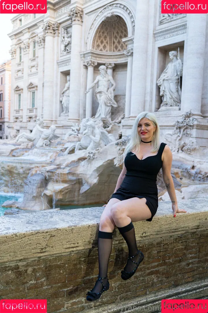 bellas__links / bellas_paws Onlyfans Photo Gallery 