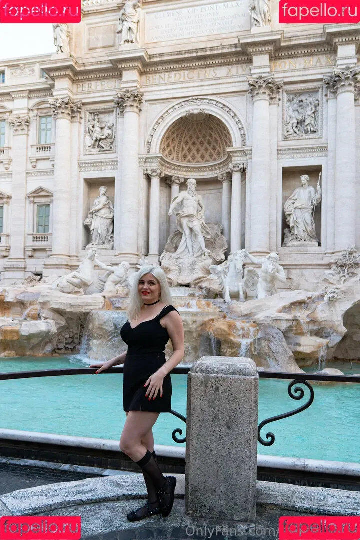 bellas__links / bellas_paws Onlyfans Photo Gallery 