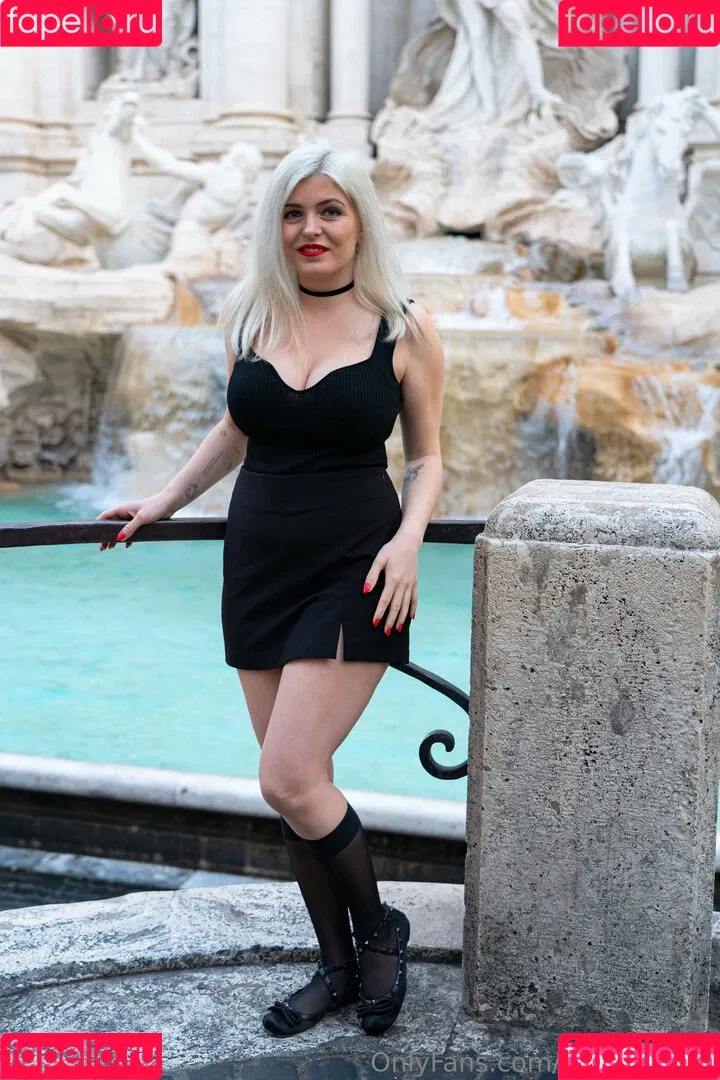 bellas__links / bellas_paws Onlyfans Photo Gallery 