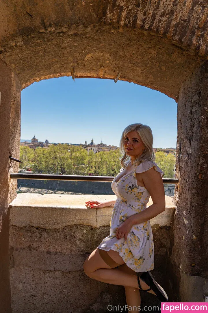 bellas__links / bellas_paws Onlyfans Photo Gallery 