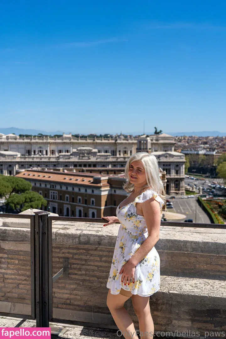 bellas__links / bellas_paws Onlyfans Photo Gallery 