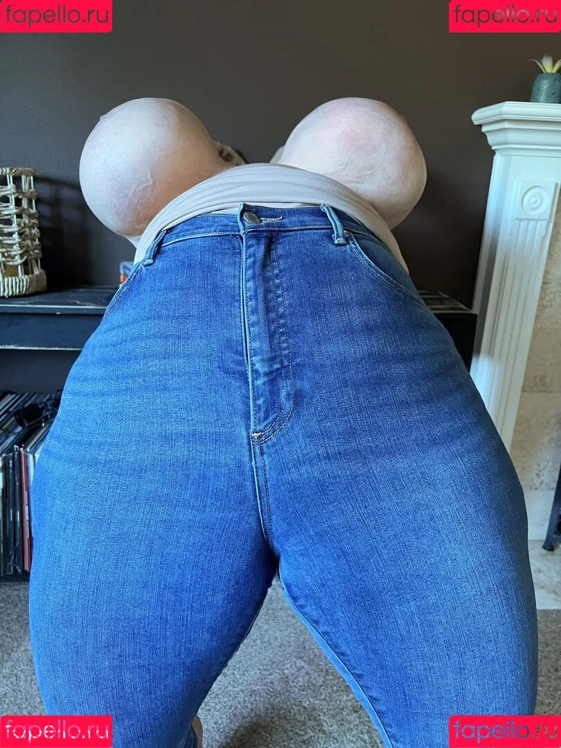 Brittany Elizabeth Welsh / brittanyelizabethxoxo / thebrittanyxoxo Onlyfans Photo Gallery 