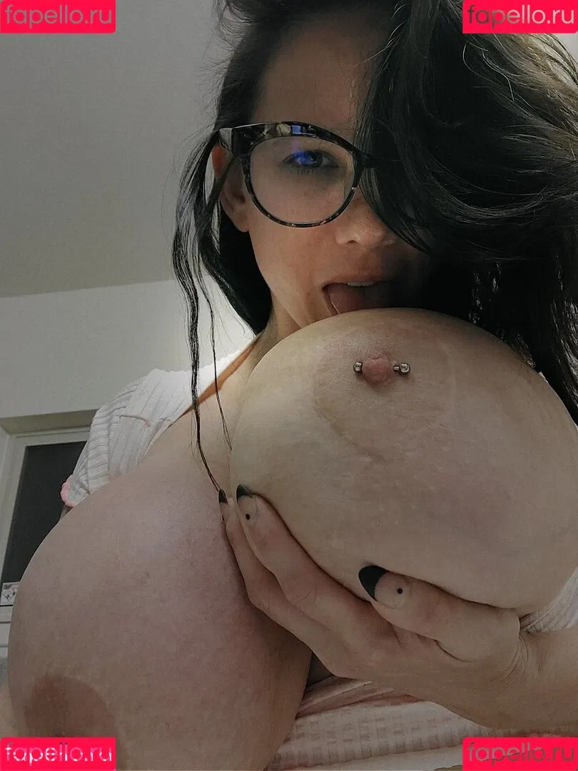Brittany Elizabeth Welsh / brittanyelizabethxoxo / thebrittanyxoxo Onlyfans Photo Gallery 